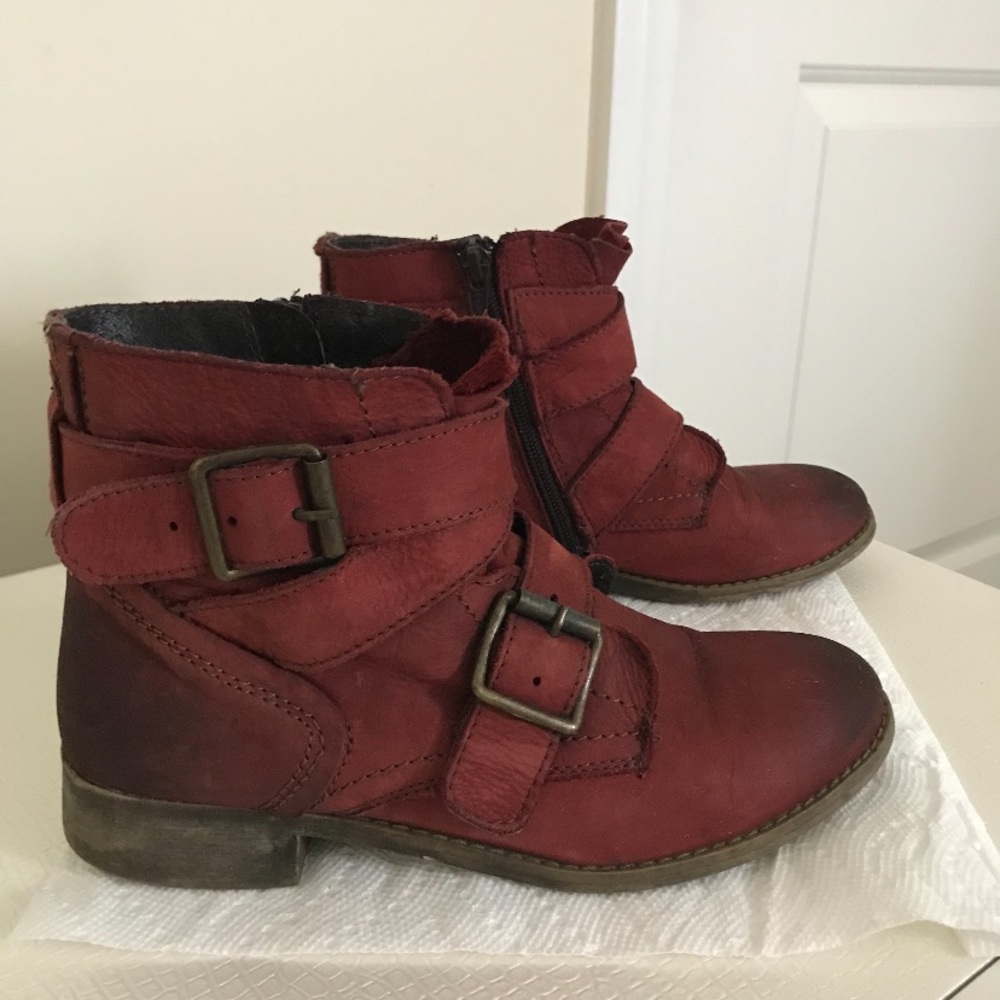 Also shoes
